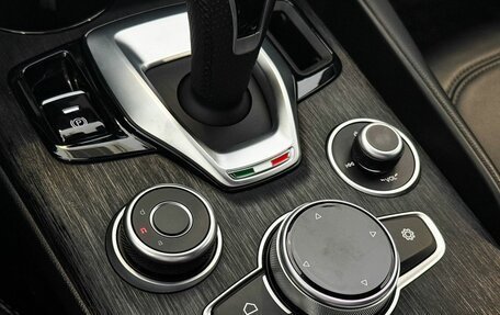 Alfa Romeo Giulia II, 2022 год, 2 897 000 рублей, 16 фотография
