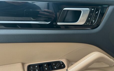 Porsche Cayenne III, 2018 год, 4 700 000 рублей, 25 фотография