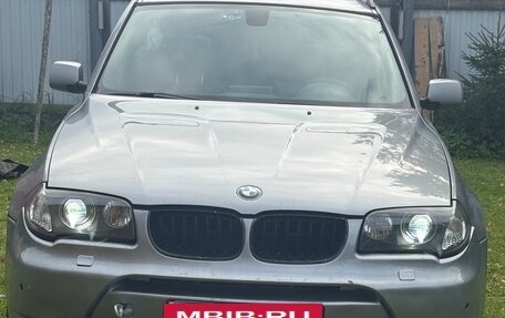 BMW X3, 2004 год, 700 000 рублей, 3 фотография