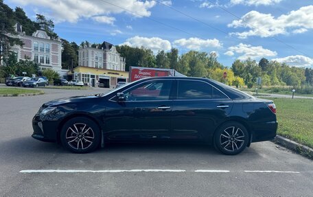 Toyota Camry, 2017 год, 2 300 000 рублей, 3 фотография