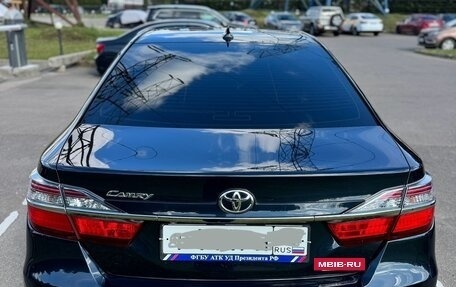 Toyota Camry, 2017 год, 2 300 000 рублей, 9 фотография