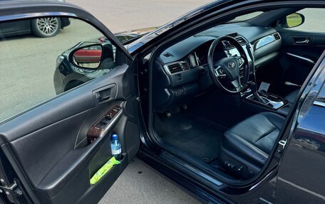 Toyota Camry, 2017 год, 2 300 000 рублей, 14 фотография