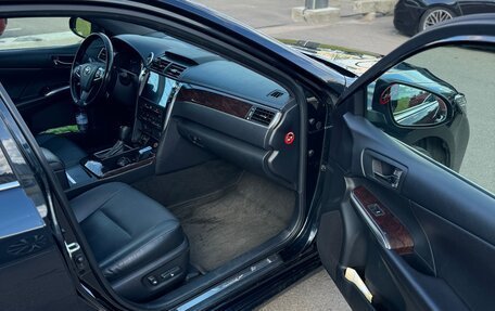Toyota Camry, 2017 год, 2 300 000 рублей, 15 фотография