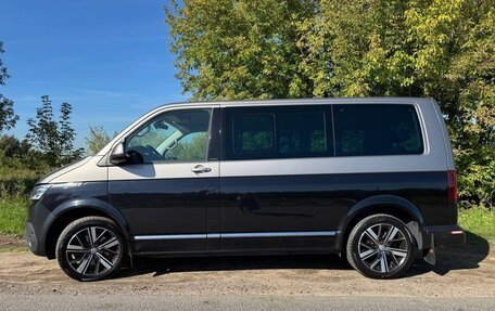 Volkswagen Multivan T6 рестайлинг, 2021 год, 4 500 000 рублей, 4 фотография