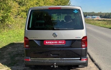 Volkswagen Multivan T6 рестайлинг, 2021 год, 4 500 000 рублей, 7 фотография
