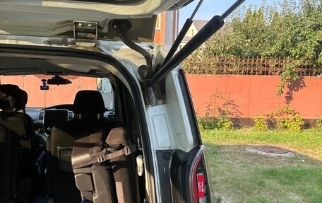Nissan Serena IV, 2019 год, 1 100 000 рублей, 8 фотография