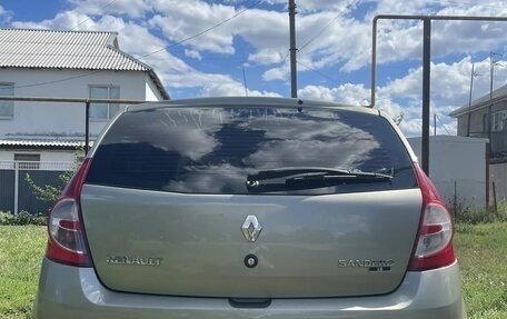 Renault Sandero I, 2013 год, 500 000 рублей, 2 фотография