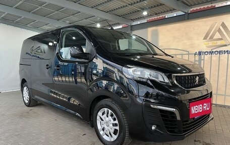 Peugeot Traveller I, 2018 год, 2 429 000 рублей, 7 фотография