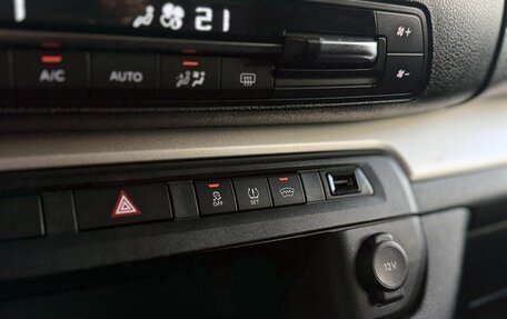 Peugeot Traveller I, 2018 год, 2 429 000 рублей, 18 фотография