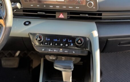 Hyundai Elantra, 2023 год, 1 550 000 рублей, 6 фотография
