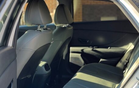 Hyundai Elantra, 2023 год, 1 550 000 рублей, 10 фотография