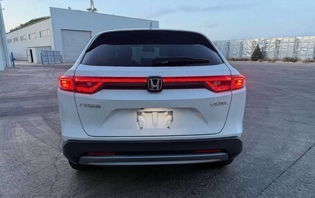 Honda Vezel, 2023 год, 2 165 000 рублей, 5 фотография