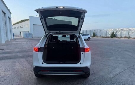 Honda Vezel, 2023 год, 2 165 000 рублей, 6 фотография