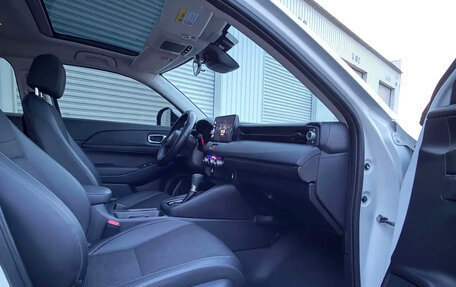 Honda Vezel, 2023 год, 2 165 000 рублей, 10 фотография