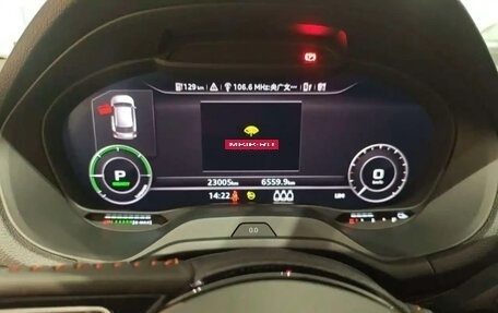 Audi Q2 I, 2022 год, 2 200 000 рублей, 10 фотография