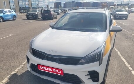 KIA Rio IV, 2021 год, 1 300 000 рублей, 1 фотография