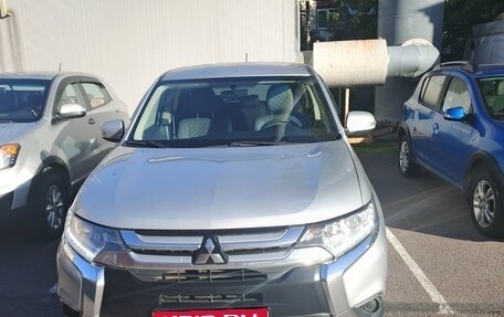Mitsubishi Outlander III рестайлинг 3, 2016 год, 1 600 000 рублей, 1 фотография