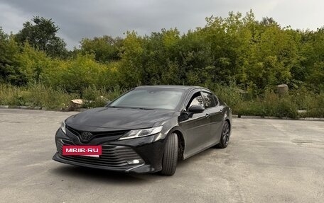 Toyota Camry, 2018 год, 2 650 000 рублей, 3 фотография