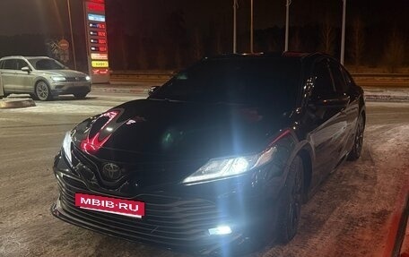Toyota Camry, 2018 год, 2 650 000 рублей, 4 фотография