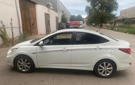 Hyundai Solaris II рестайлинг, 2013 год, 730 000 рублей, 9 фотография