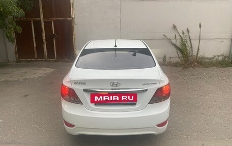 Hyundai Solaris II рестайлинг, 2013 год, 730 000 рублей, 8 фотография