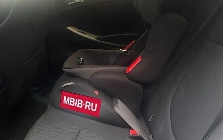 Hyundai Solaris II рестайлинг, 2013 год, 730 000 рублей, 3 фотография