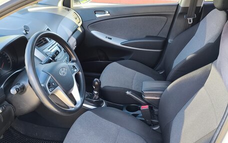 Hyundai Solaris II рестайлинг, 2014 год, 850 000 рублей, 7 фотография