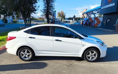 Hyundai Solaris II рестайлинг, 2014 год, 850 000 рублей, 5 фотография
