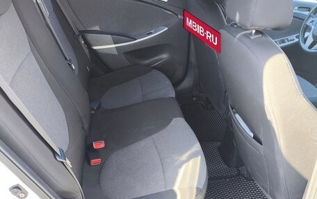 Hyundai Solaris II рестайлинг, 2014 год, 850 000 рублей, 10 фотография