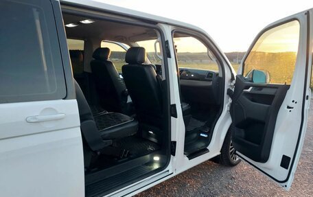 Volkswagen Caravelle T6 рестайлинг, 2019 год, 4 100 000 рублей, 13 фотография