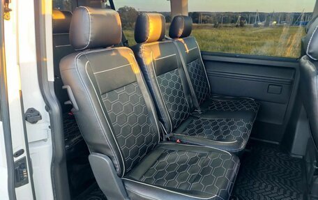 Volkswagen Caravelle T6 рестайлинг, 2019 год, 4 100 000 рублей, 18 фотография