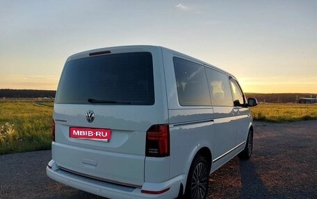 Volkswagen Caravelle T6 рестайлинг, 2019 год, 4 100 000 рублей, 26 фотография