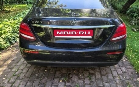 Mercedes-Benz E-Класс, 2017 год, 2 600 000 рублей, 5 фотография