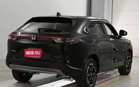 Honda Vezel, 2023 год, 1 930 000 рублей, 4 фотография