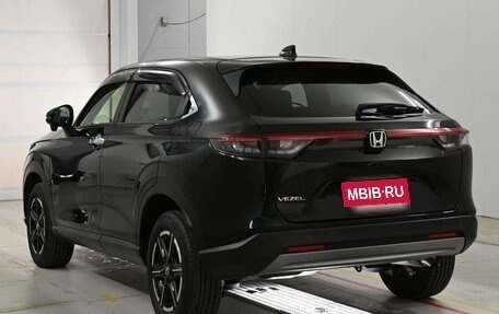 Honda Vezel, 2023 год, 1 930 000 рублей, 3 фотография