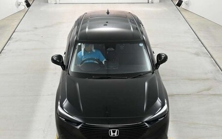 Honda Vezel, 2023 год, 1 930 000 рублей, 2 фотография