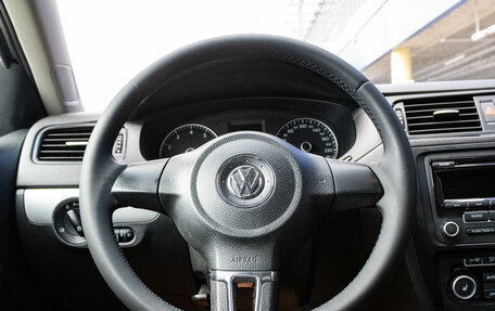 Volkswagen Jetta VI, 2012 год, 890 000 рублей, 6 фотография
