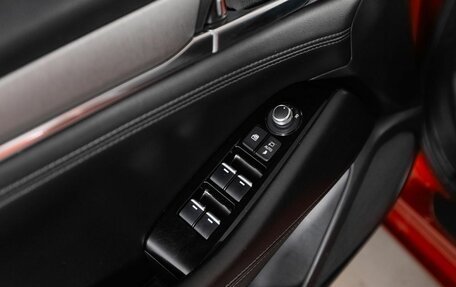 Mazda 6, 2021 год, 2 200 000 рублей, 8 фотография