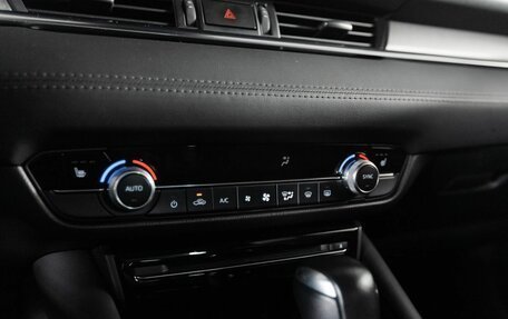Mazda 6, 2021 год, 2 200 000 рублей, 11 фотография