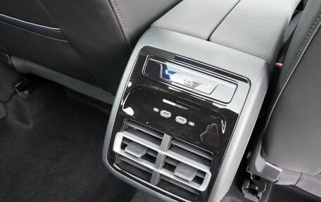 Volkswagen Tiguan, 2026 год, 4 900 000 рублей, 24 фотография