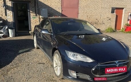 Tesla Model S I, 2014 год, 1 700 000 рублей, 3 фотография
