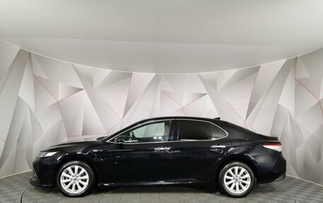 Toyota Camry, 2018 год, 2 435 000 рублей, 5 фотография