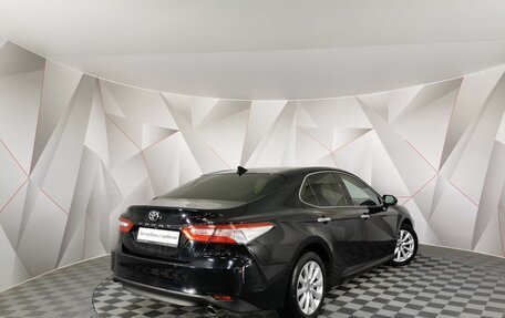 Toyota Camry, 2018 год, 2 435 000 рублей, 2 фотография