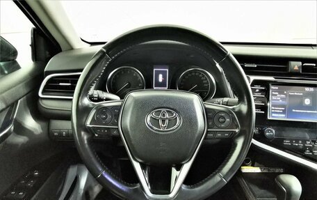 Toyota Camry, 2018 год, 2 435 000 рублей, 19 фотография