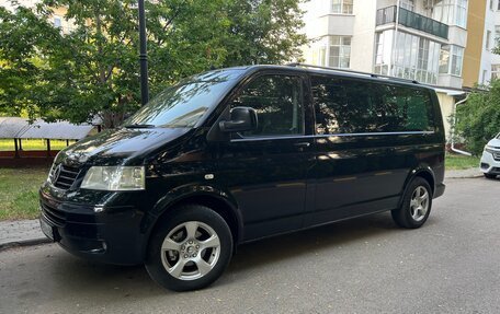 Volkswagen Caravelle T5, 2006 год, 850 000 рублей, 3 фотография