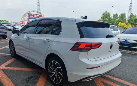 Volkswagen Golf VIII, 2023 год, 1 999 994 рублей, 6 фотография