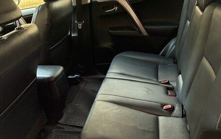 Toyota RAV4, 2015 год, 2 770 000 рублей, 9 фотография