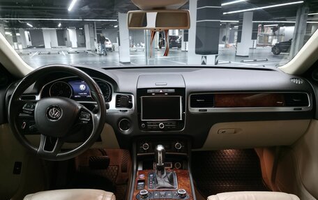 Volkswagen Touareg III, 2013 год, 2 550 000 рублей, 10 фотография