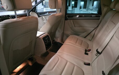 Volkswagen Touareg III, 2013 год, 2 550 000 рублей, 12 фотография