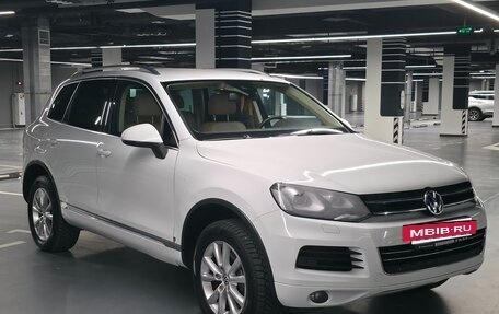 Volkswagen Touareg III, 2013 год, 2 550 000 рублей, 3 фотография